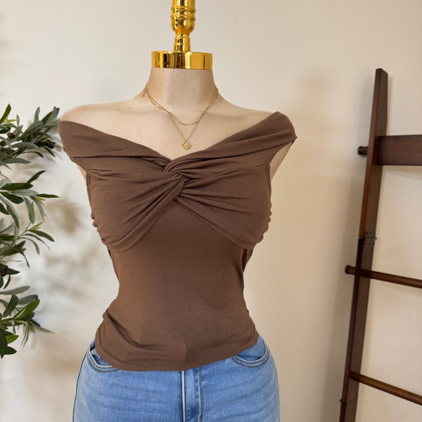 Twist Off The shoulder Top-Brown