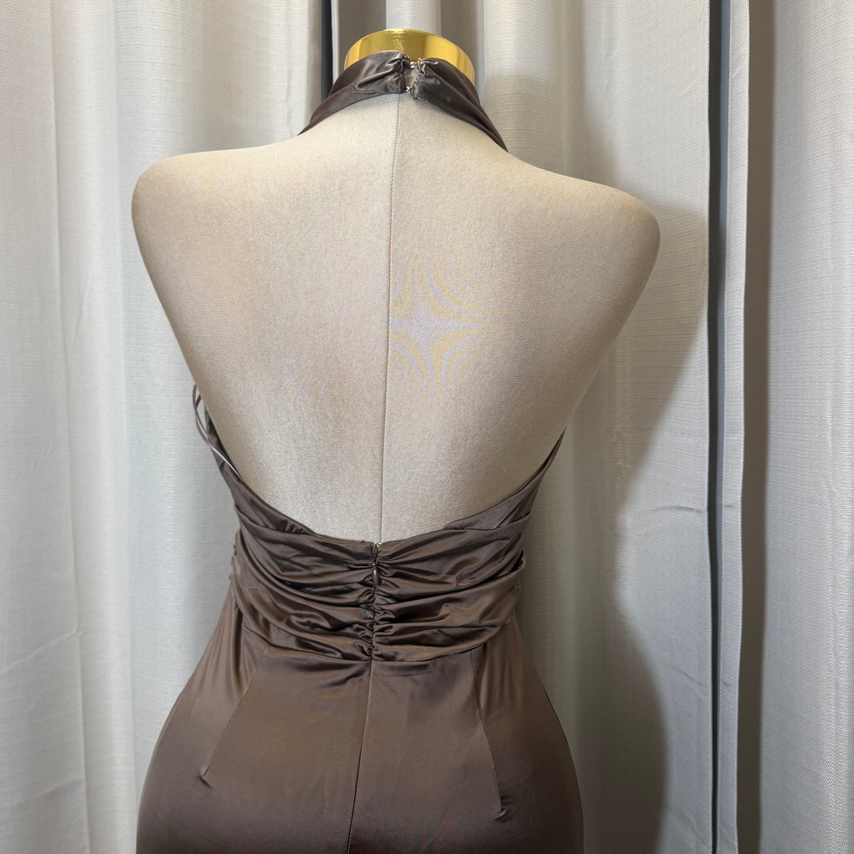 STRETCH SATIN KNIT OPEN BACK MIDI DRESS-Cocoa/Beige