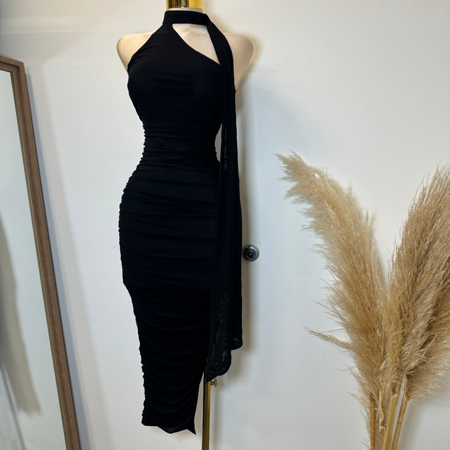 Evonne Dress-Black