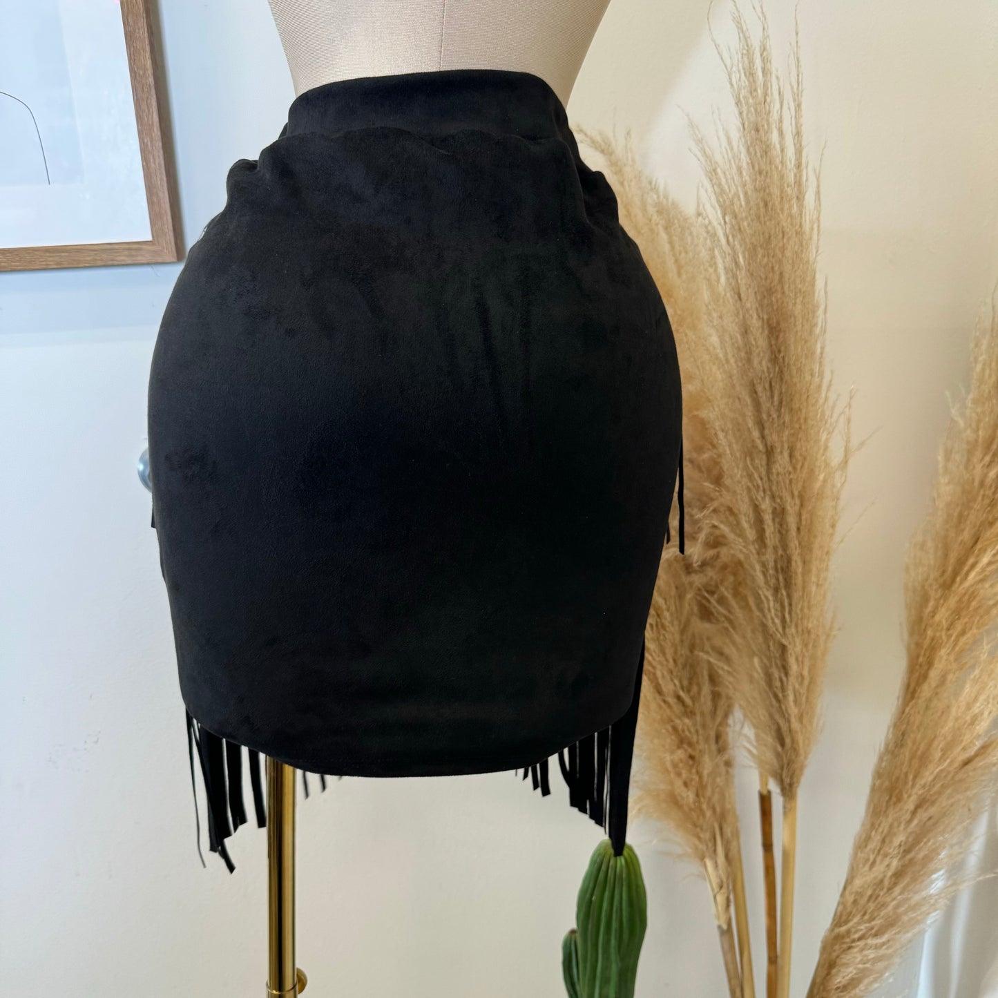La Muy Muy Fringe Skirt-Black