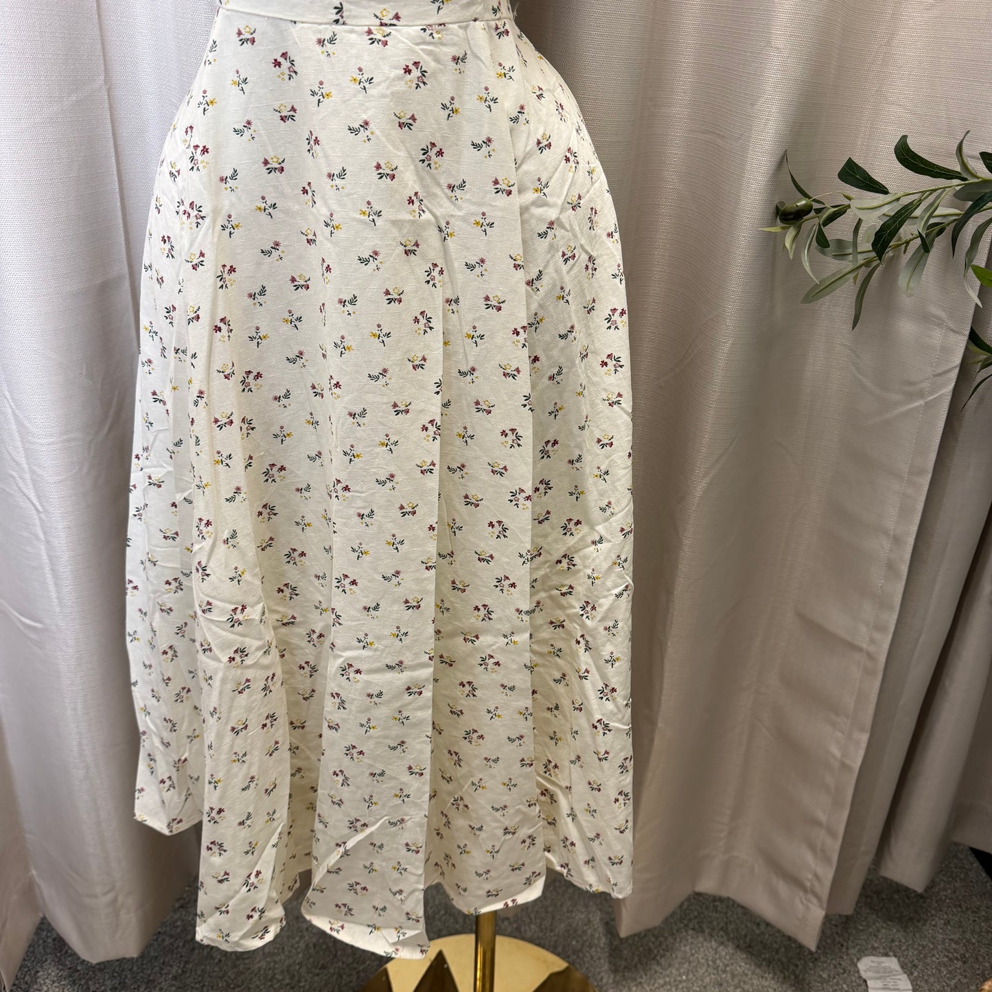 PL- Floral Smocked Midi Dress-Ivory