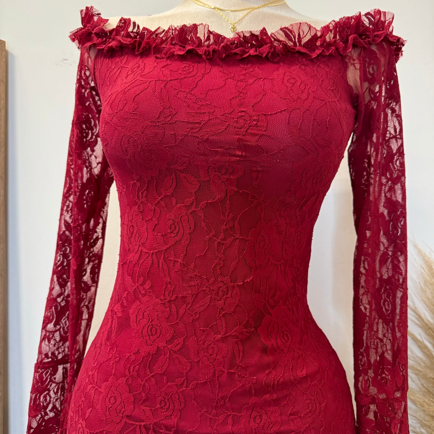 Off Shoulder Lace Dress-Burgundy
