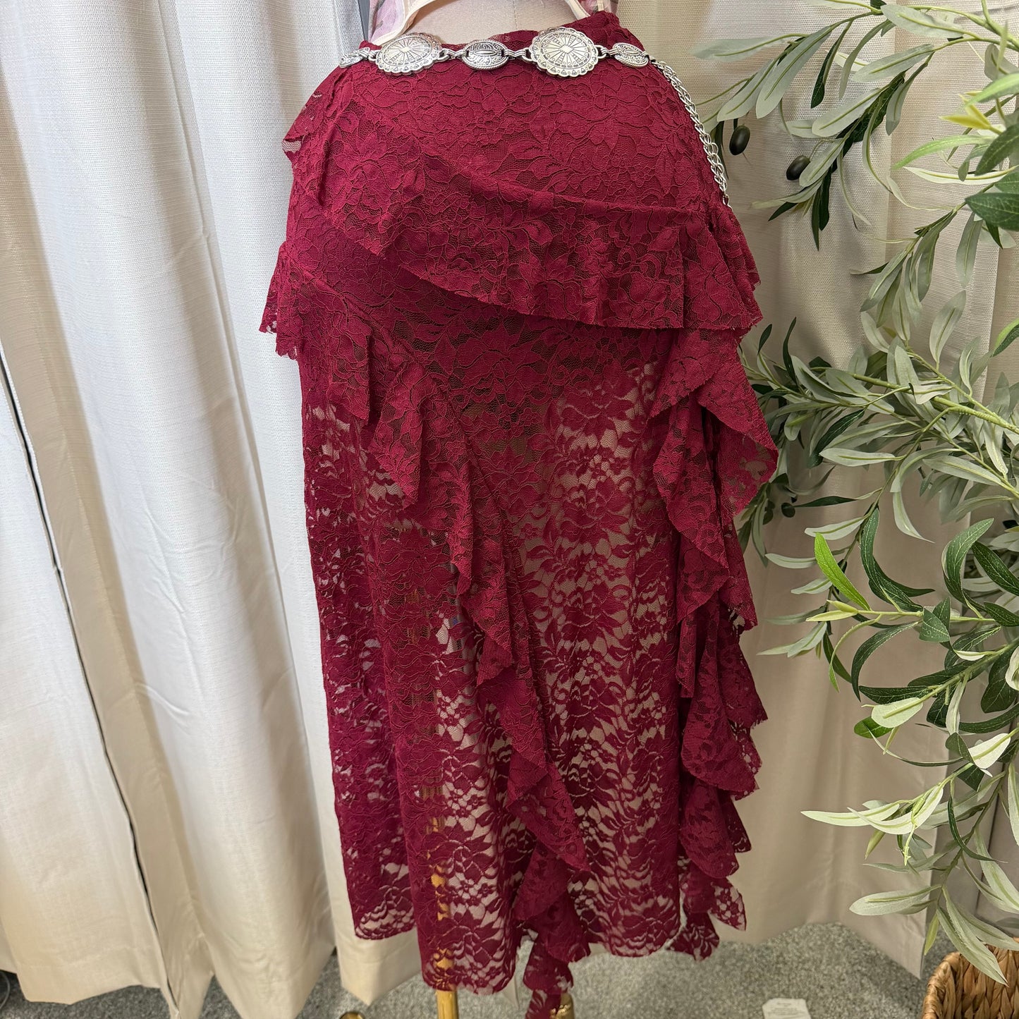 Asymmetrical Lace Under Short Maxi Skirt-Burgundy