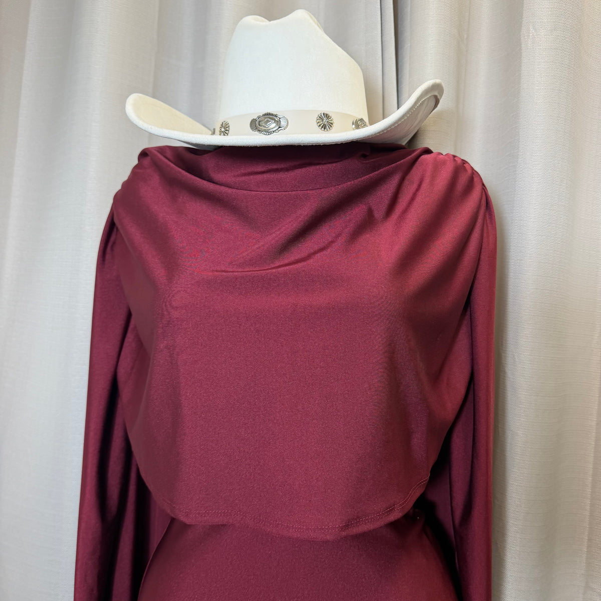 Long sleeve Dress with Drape in the front-Burgundy
