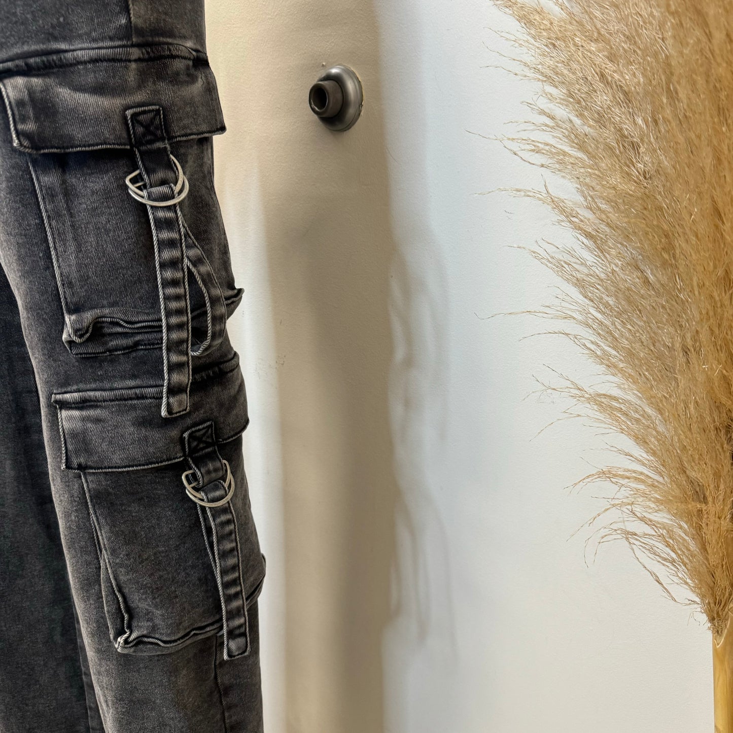 Cargo Jeans-Black Wash
