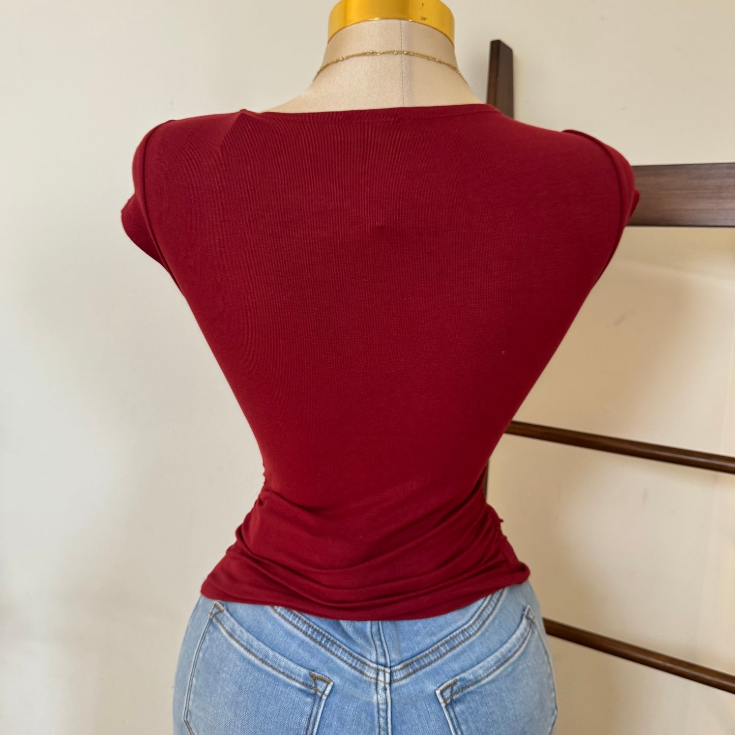 Square Neck Ruched Detail Short Sleeve Knit Top-Burgundy