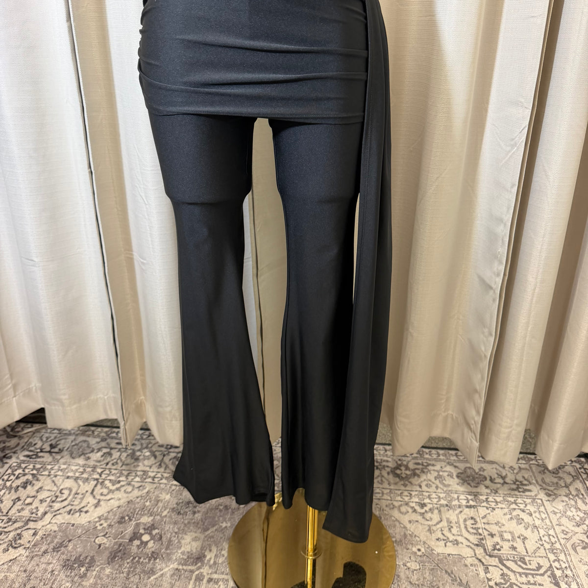 Short sleeve Jumpsuit with detail on the Front-Black