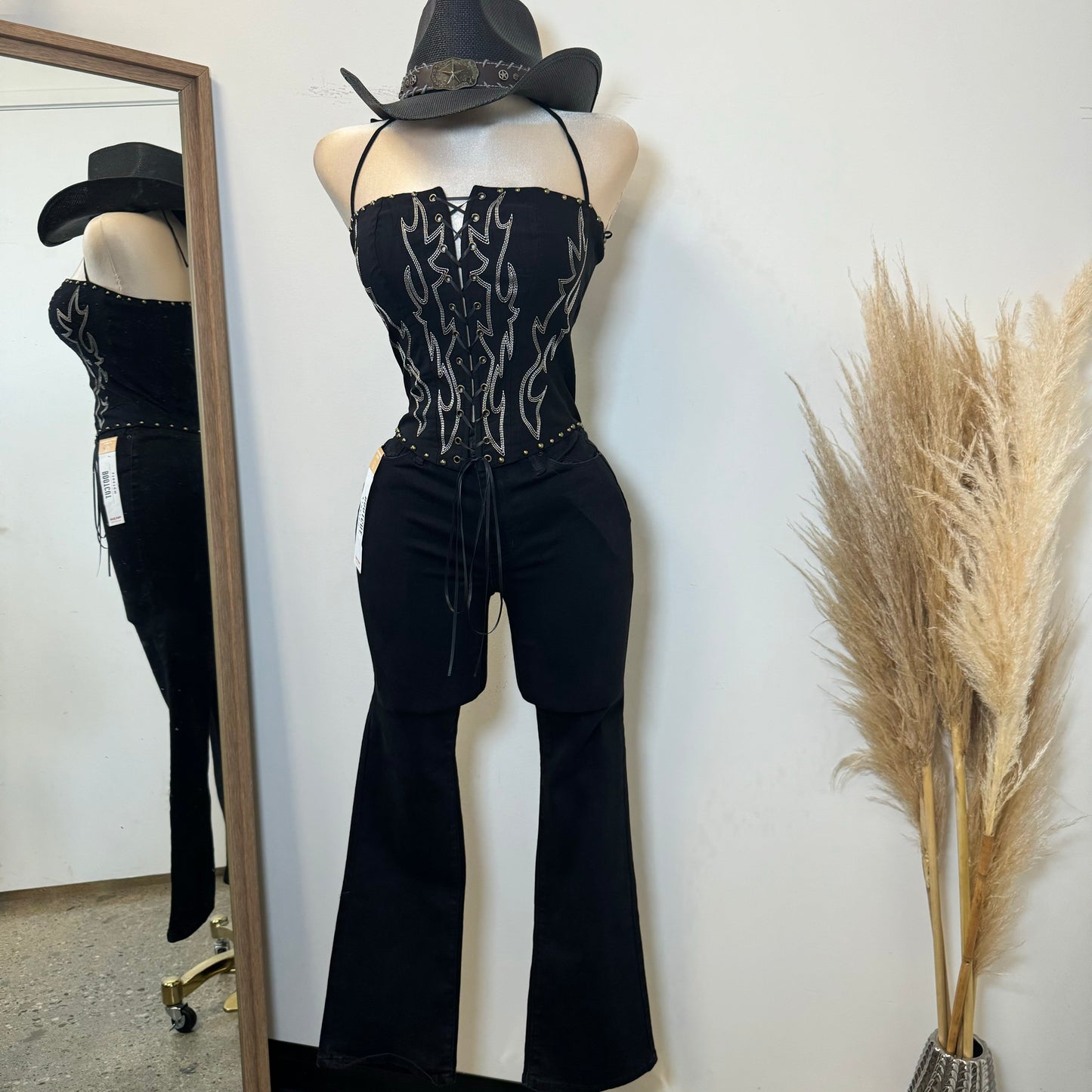 La Yaquesita Corset Top-Black1