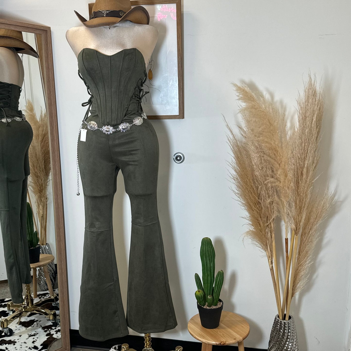 Jaripeo Suede Pant Set-Green
