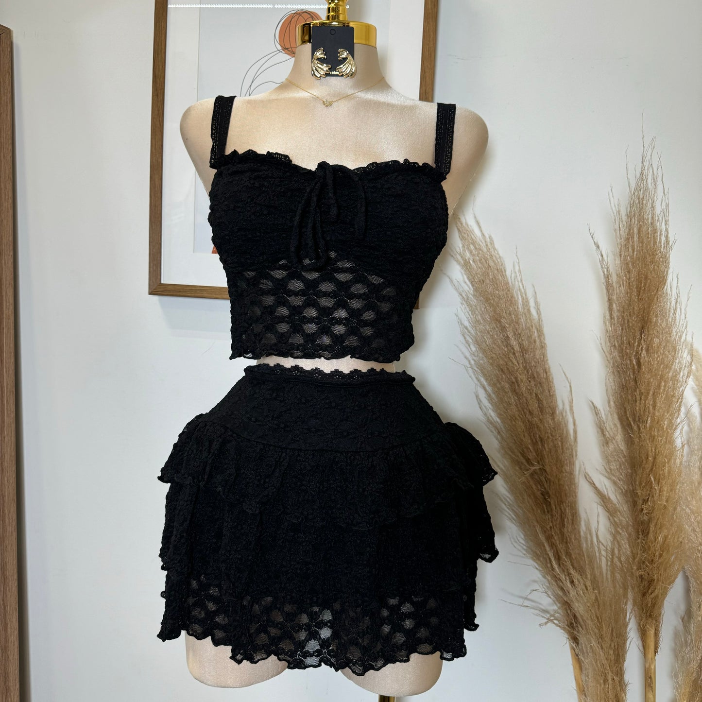 Bonita Lace Flare Skirt Set-Black