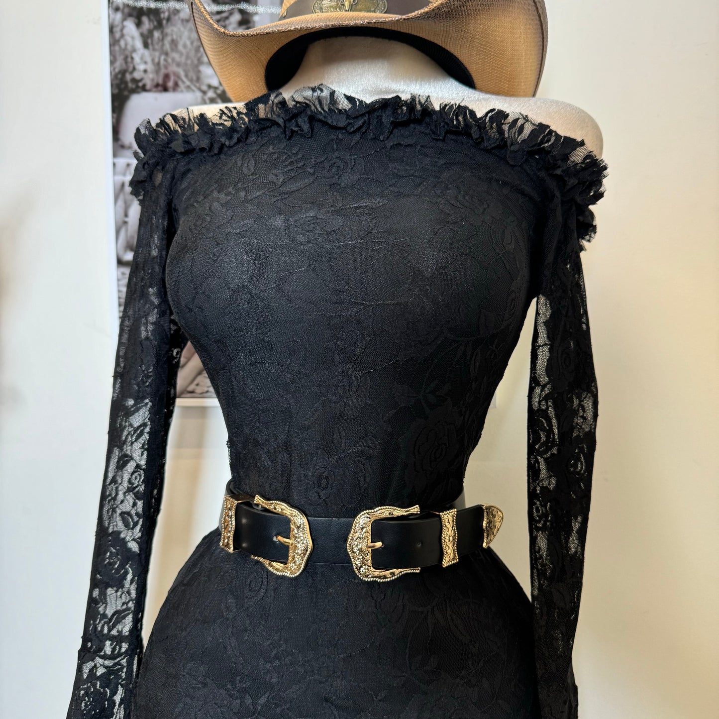 Off Shoulder Lace Dress-Black1