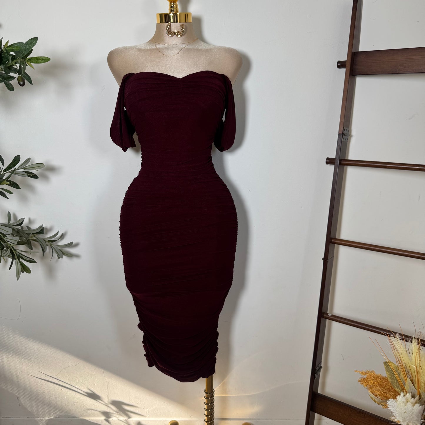 LUXE GLITTER MESH OFF SHOULDER RUCHED MIDI DRESS-Cherry