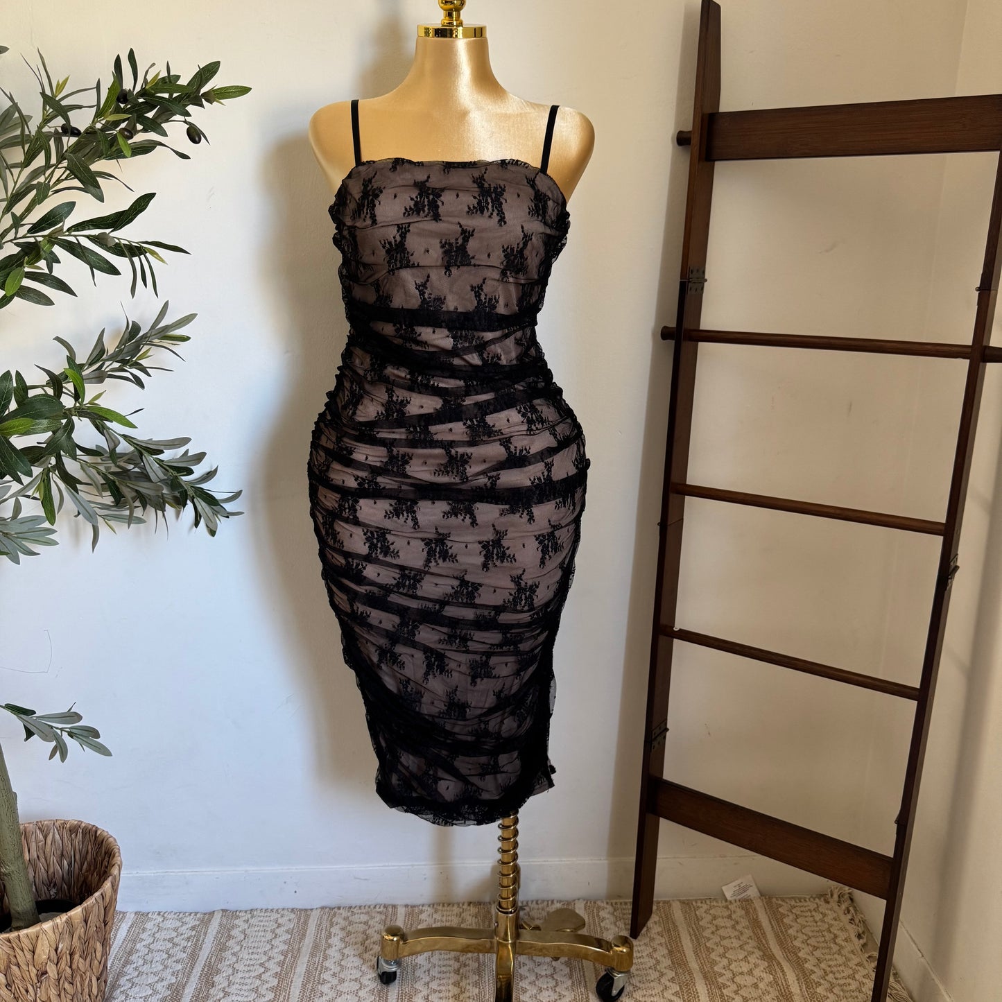 Lace Midi Dress Plus size -Black