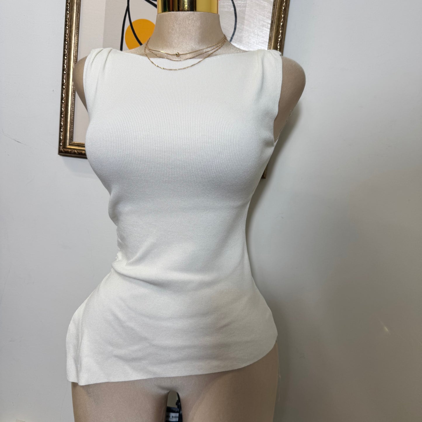 Asymmetrical hem Sleeveless Knit Top-Cream