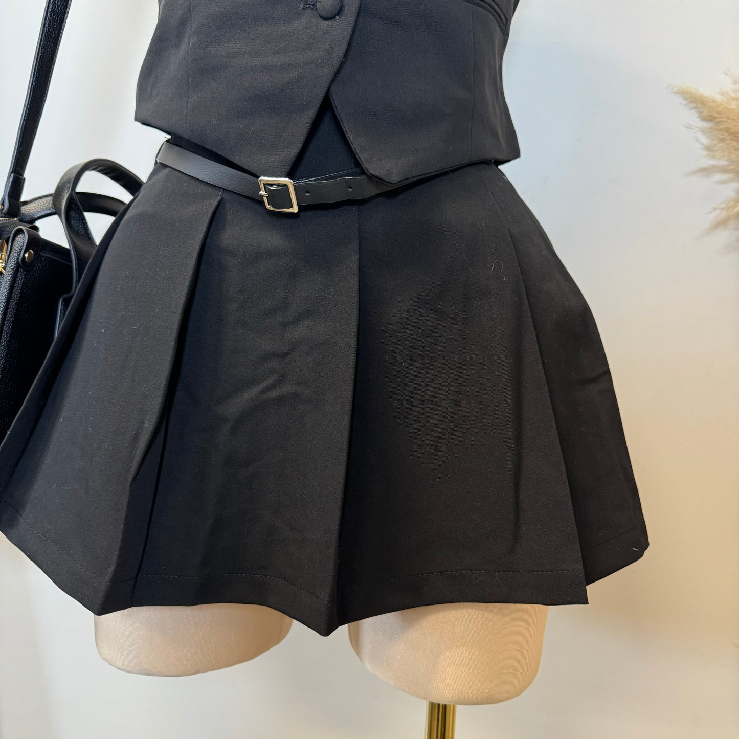 Roberta Belt Pleated Mini Skort-Black