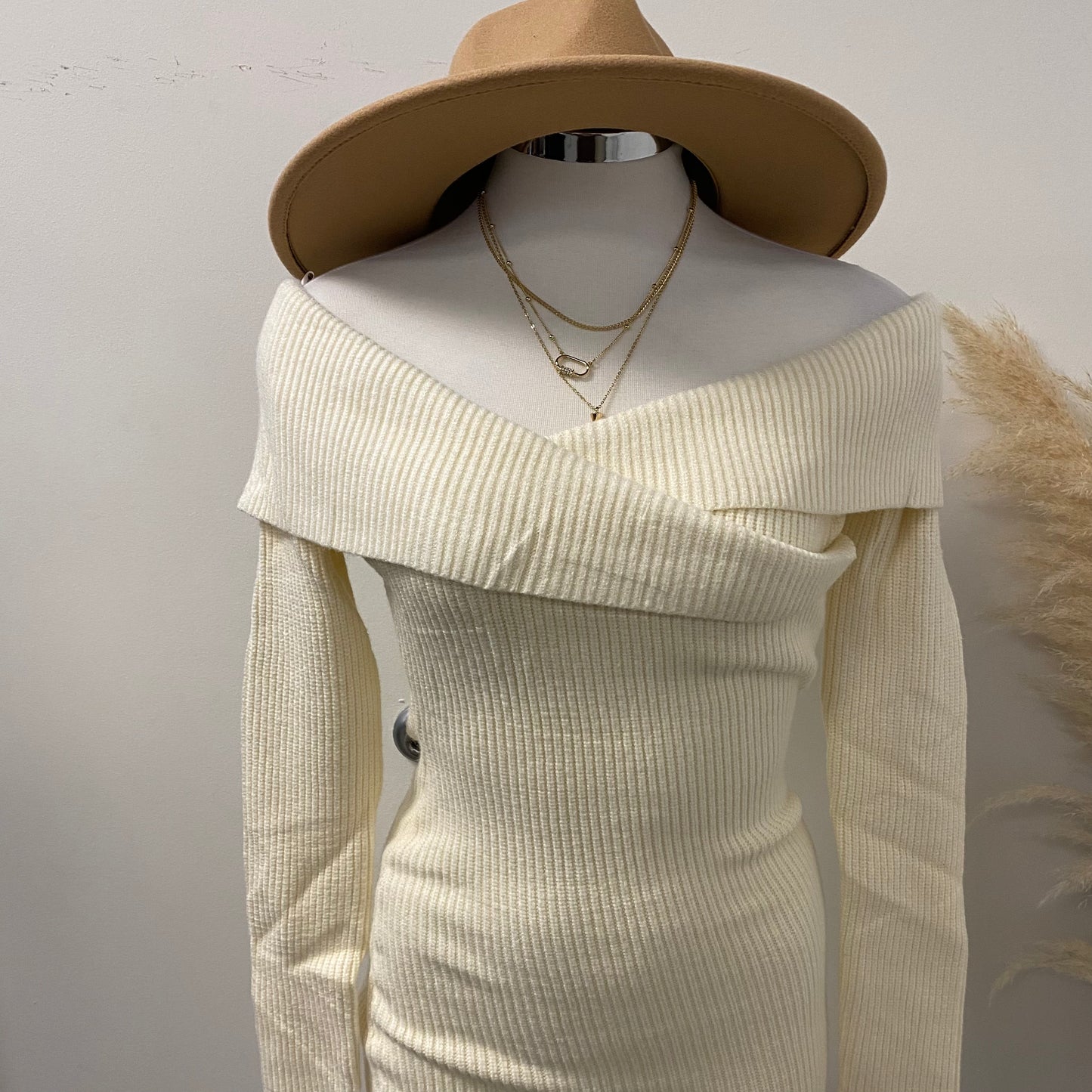 Dinaly Sweter Dress- Ivory