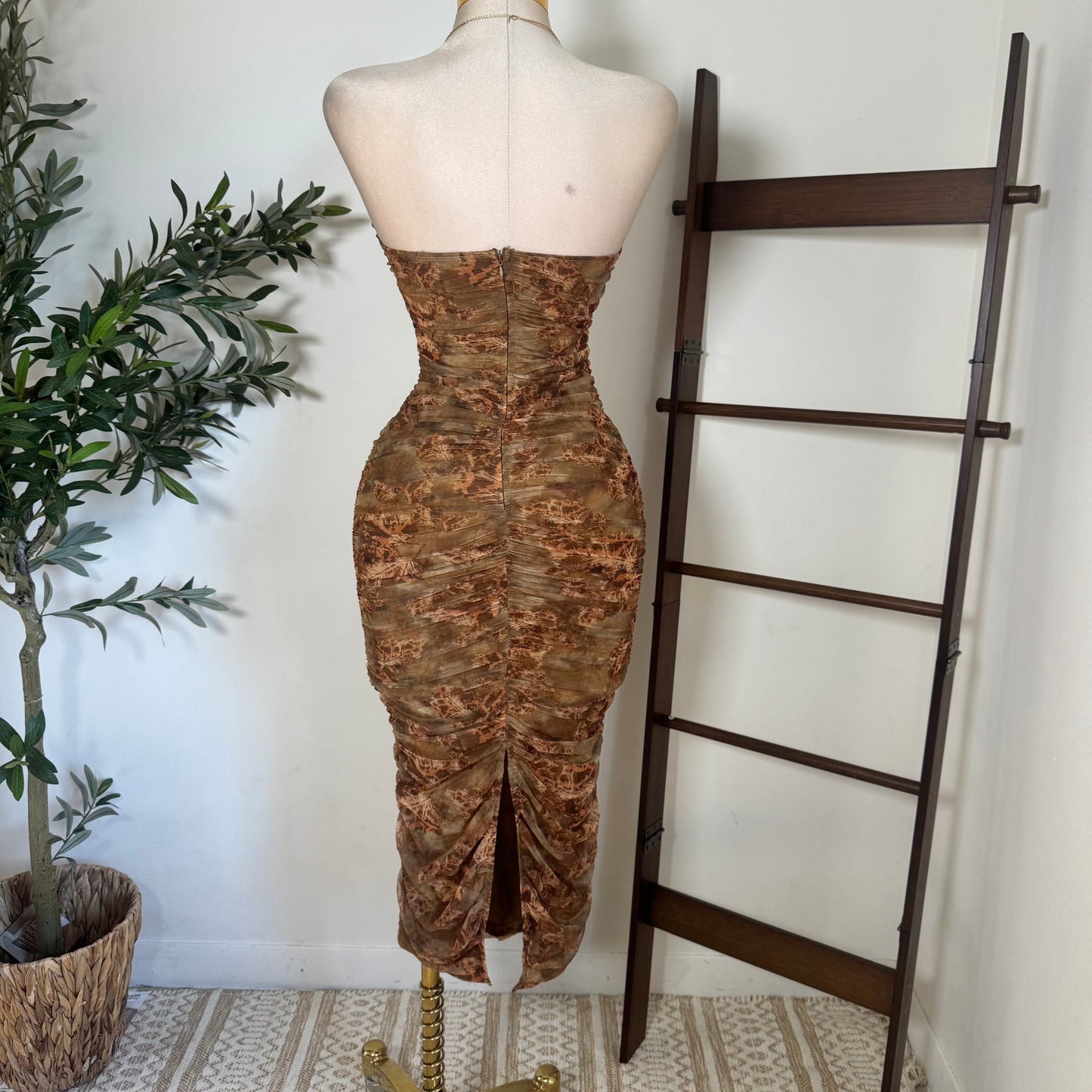 Mesh Print Wire Inset Tube Back Slit Ruching Midi Dress-Brown