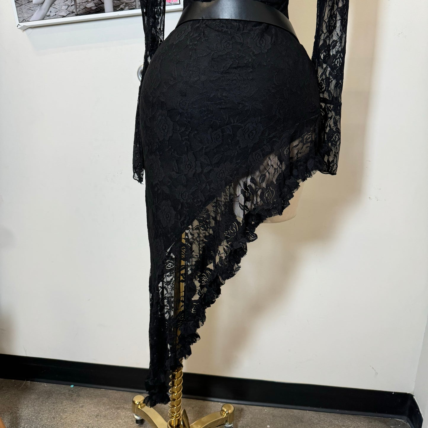 Off Shoulder Lace Dress-Black1