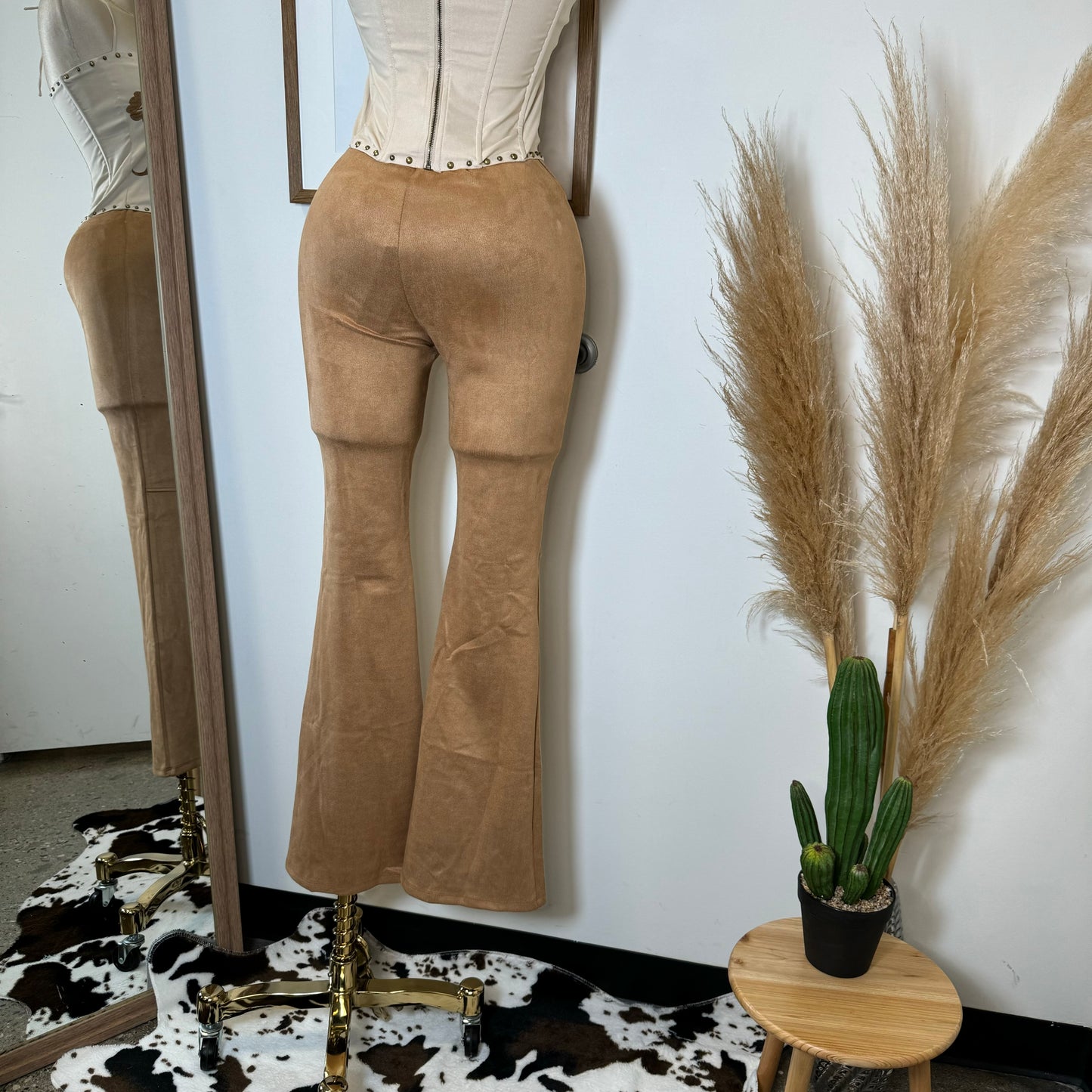 La quebradora Suede Pants-Camel