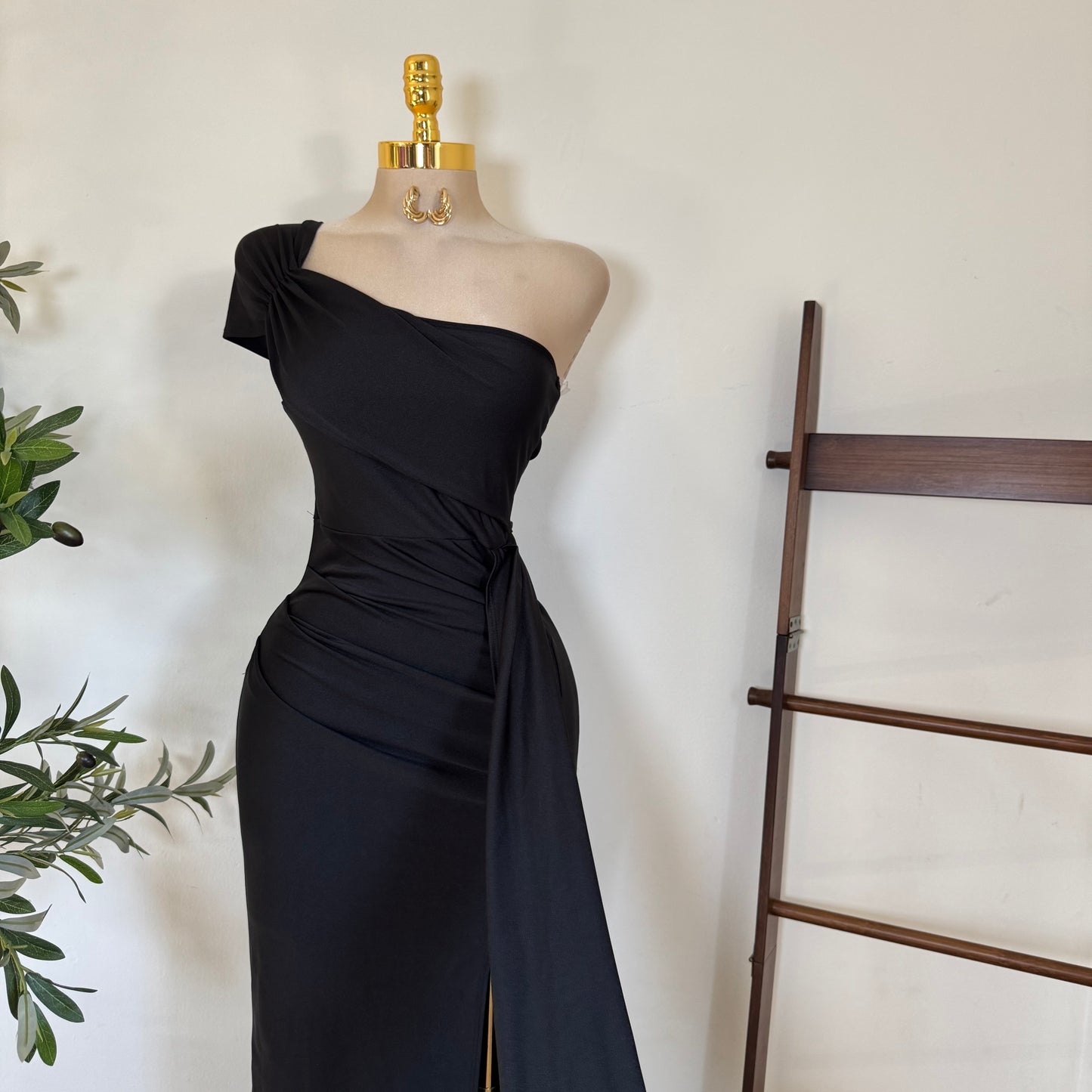 Gala Dress-Black