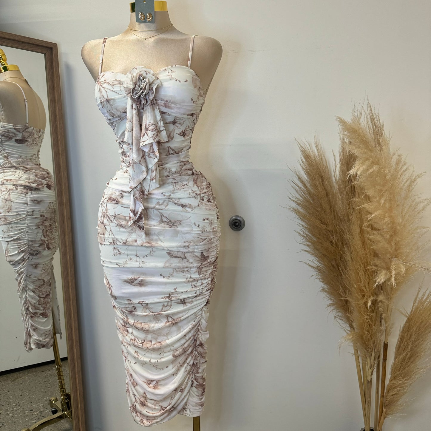 Daisy Floral Mesh Rossete Ruched Midi Dress-Brown