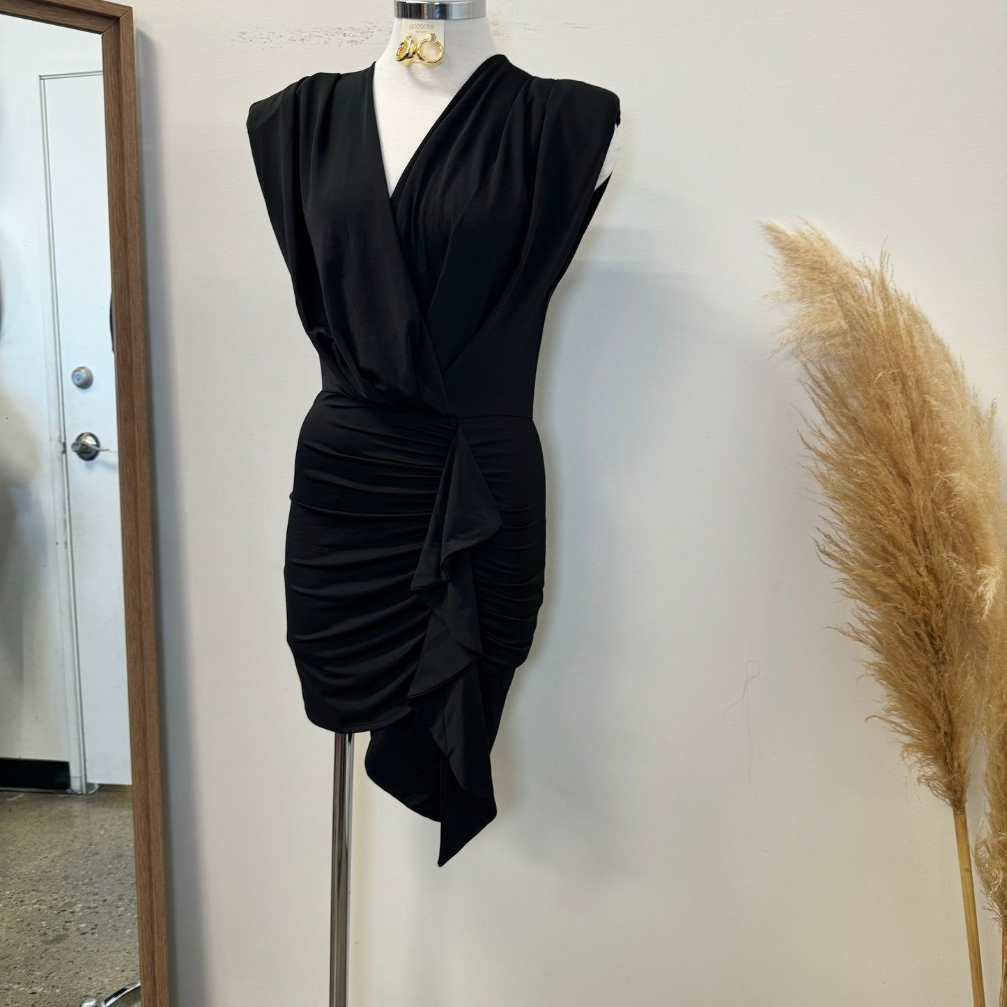 Ava Dress-Black