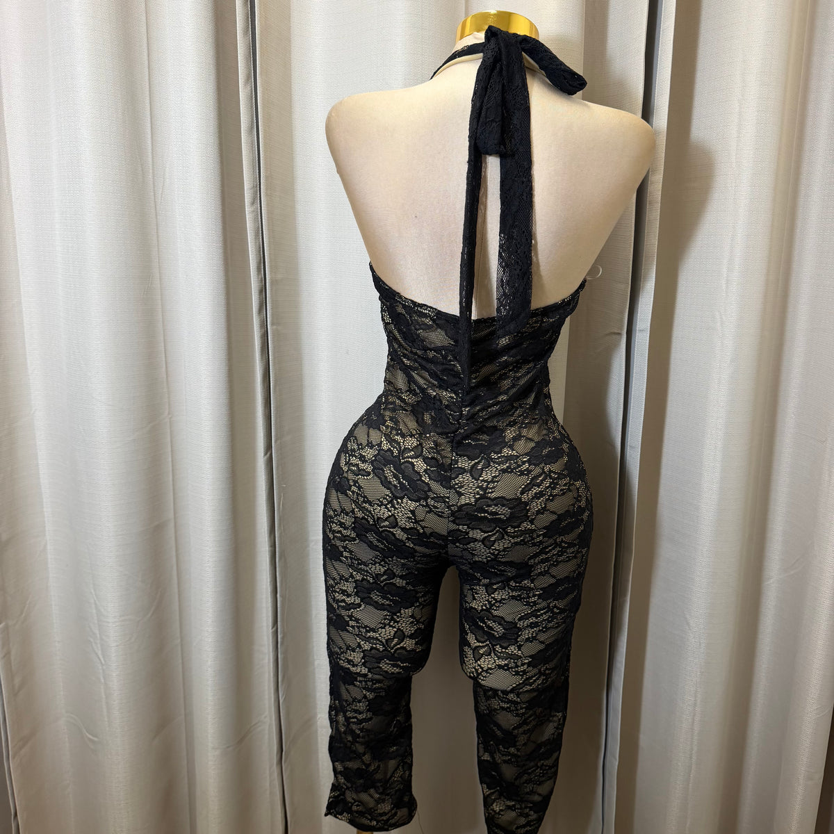 Halter Flower Lace Capri Jumpsuit-Black