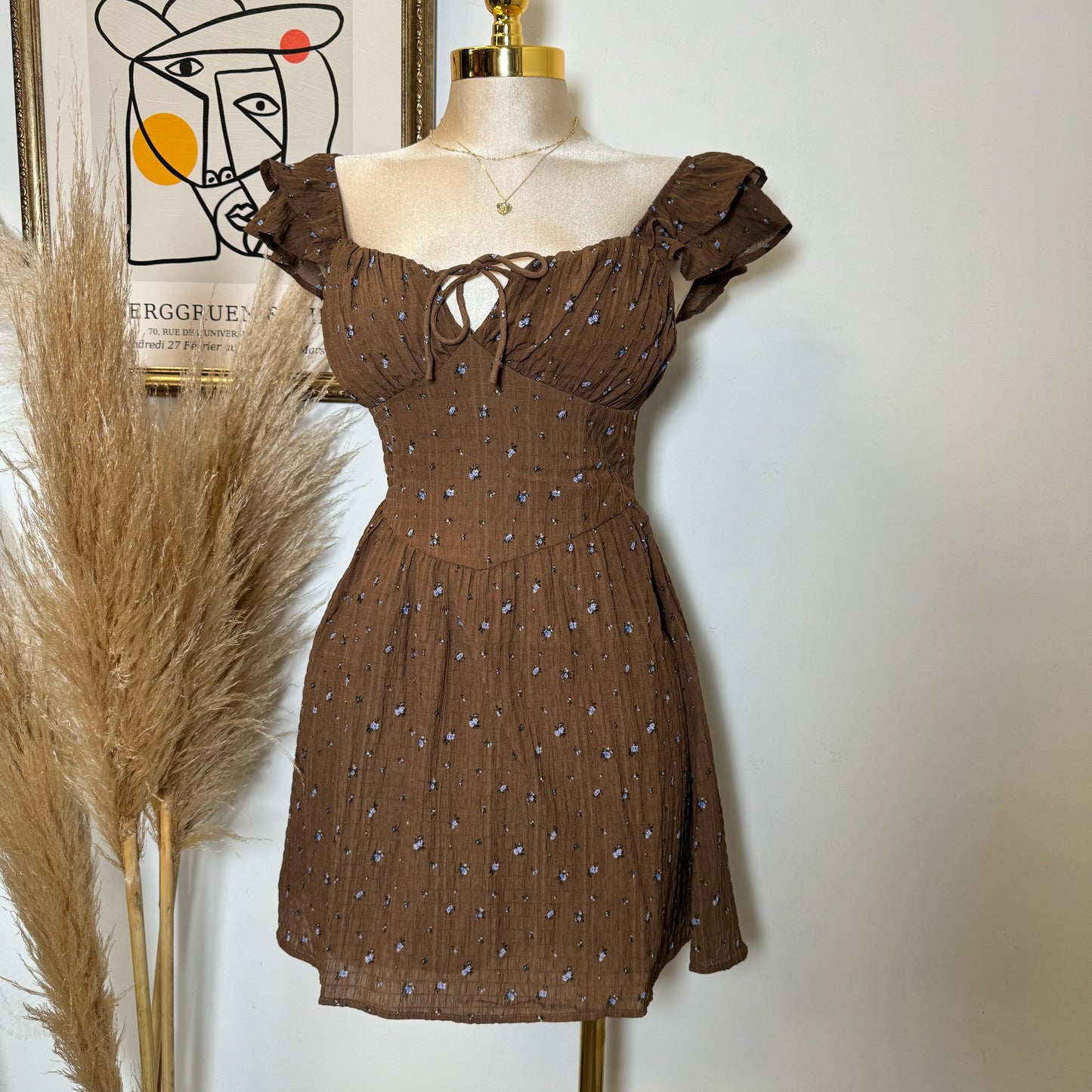 Ruffle Sleeve Mini Dress-Brown