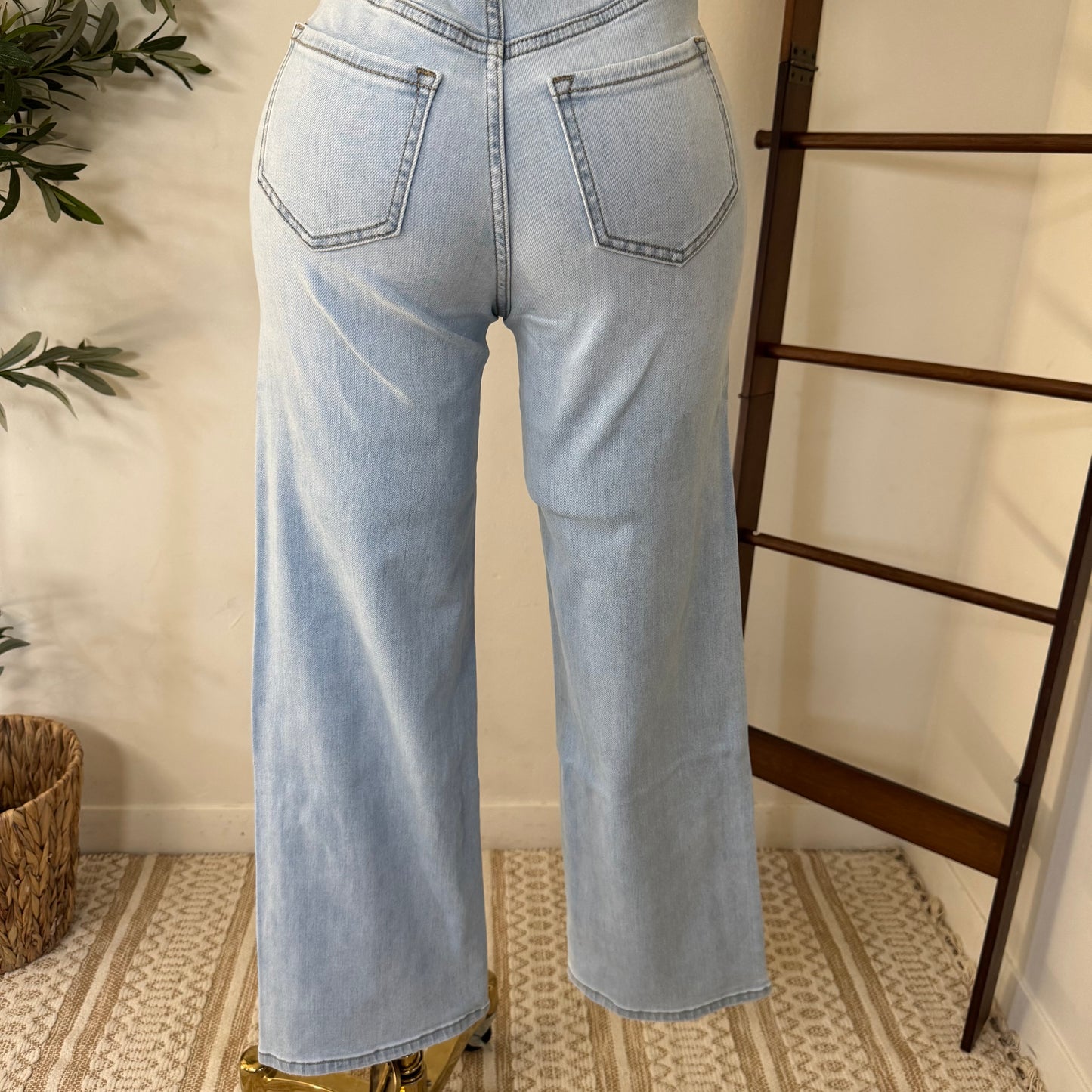 V2647L Ripped Jeans-LT Blue
