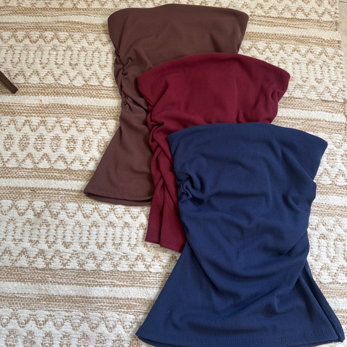 Strapless Ribbed Material Tube Top