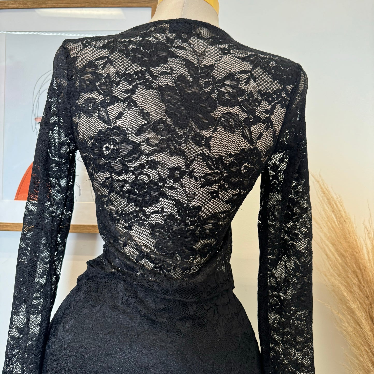 Sexy Lace Skirt-Black