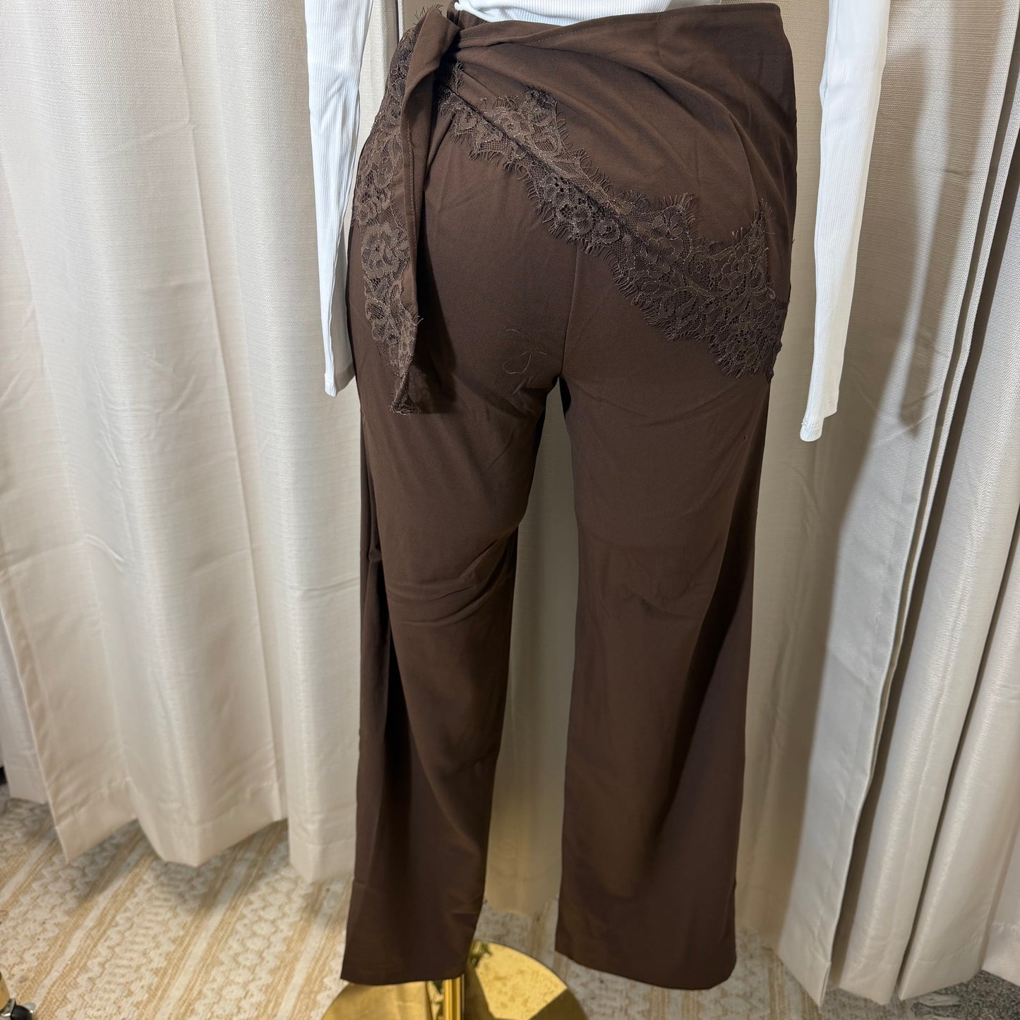 Dressy pant With scarf detail-Brown