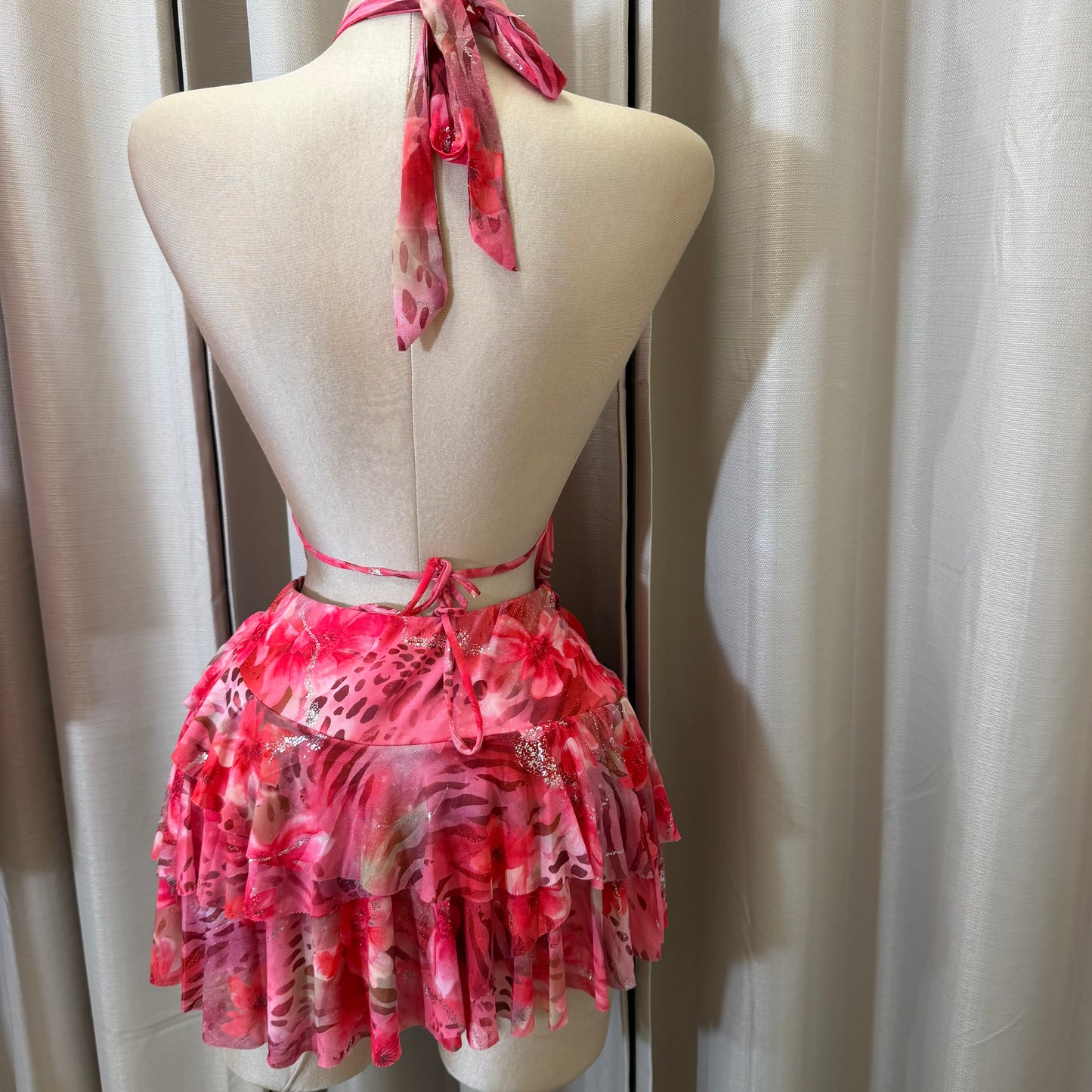 Halter Open back Top Mini skirt set-Pink