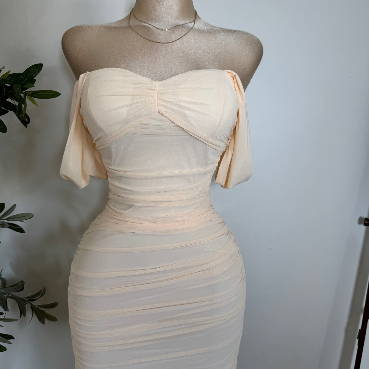 LUXE GLITTER MESH OFF SHOULDER RUCHED MIDI DRESS-Champagne