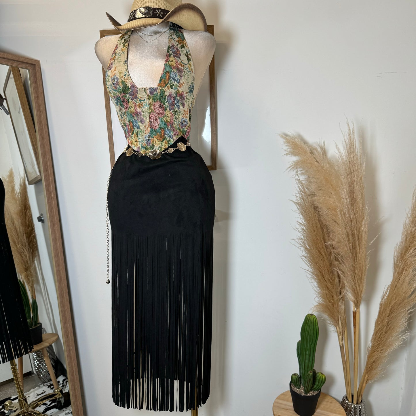 Y Tu Médium Rise Suede Knit Skirt-Black