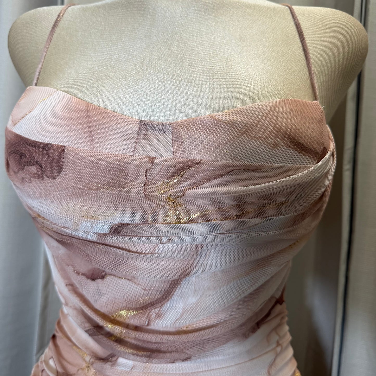 SLEEVELESS COWL DRESS-Brown