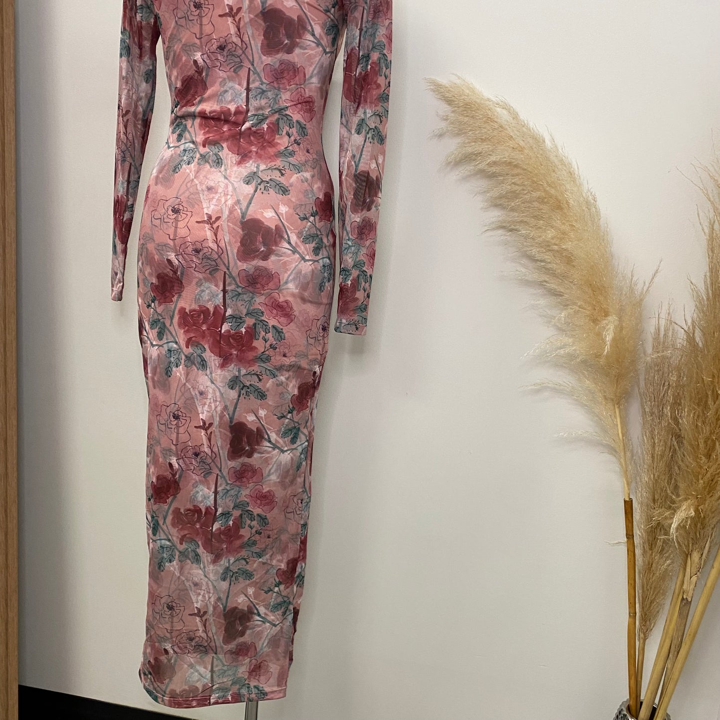 Mia Dress-Rose