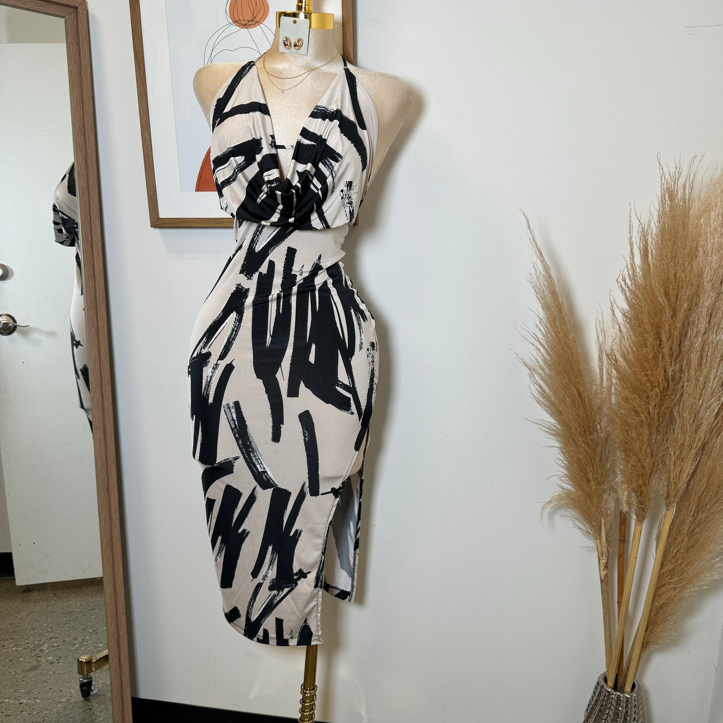 Venechia Cowl Open Slit Dress-Black/White1