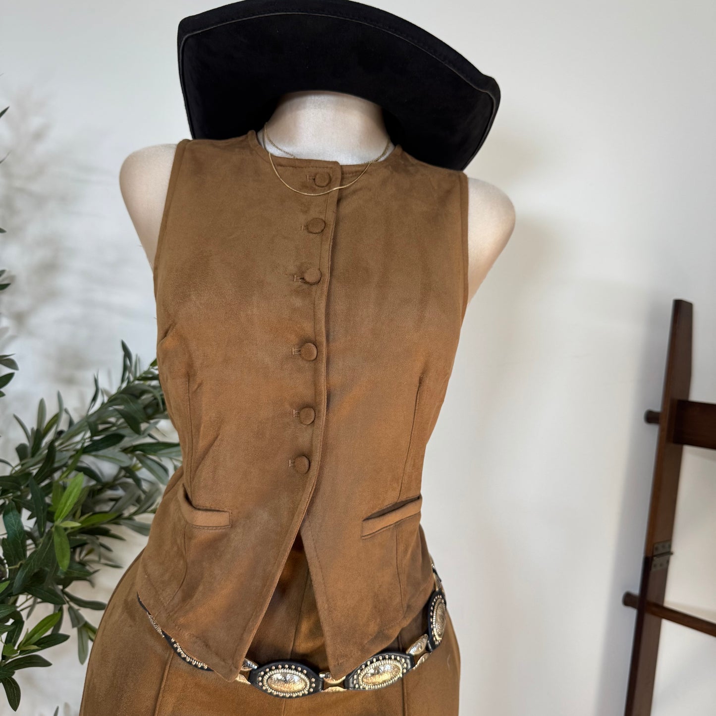 Suede Vest-Tan