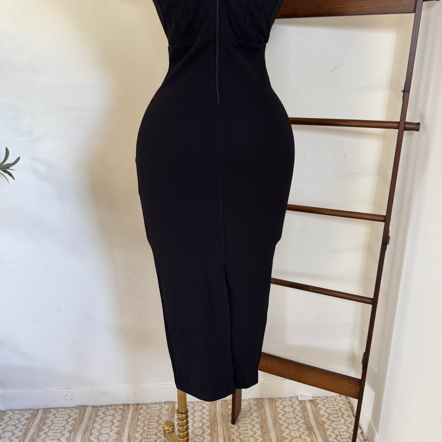 Ruffle Detail Shoulder Midi Dress-Black