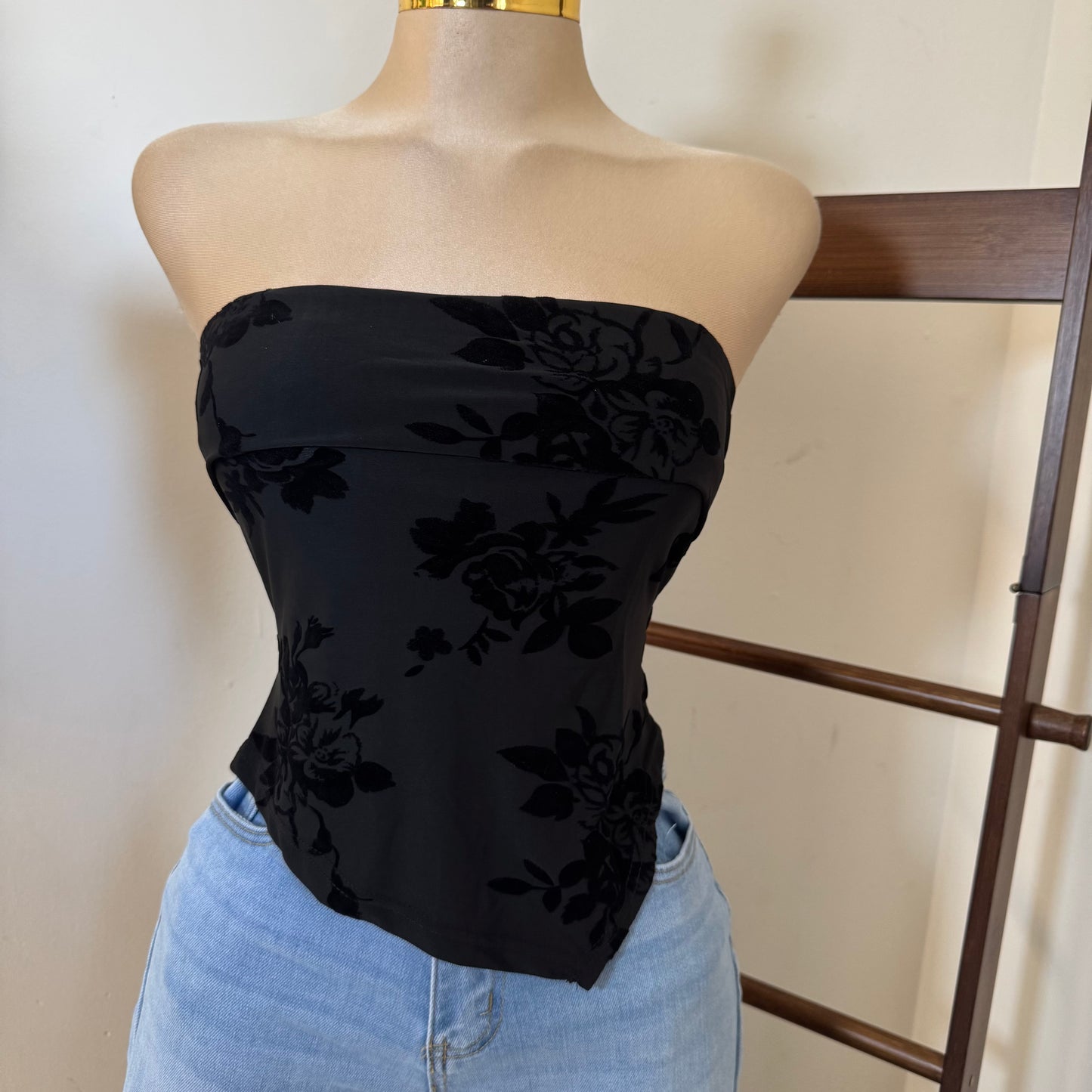 Tube Asymmetrical Hem Top -Black