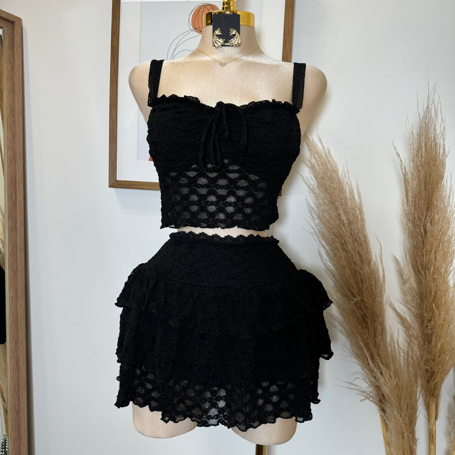 Bonita Lace Flare Skirt Set-Black