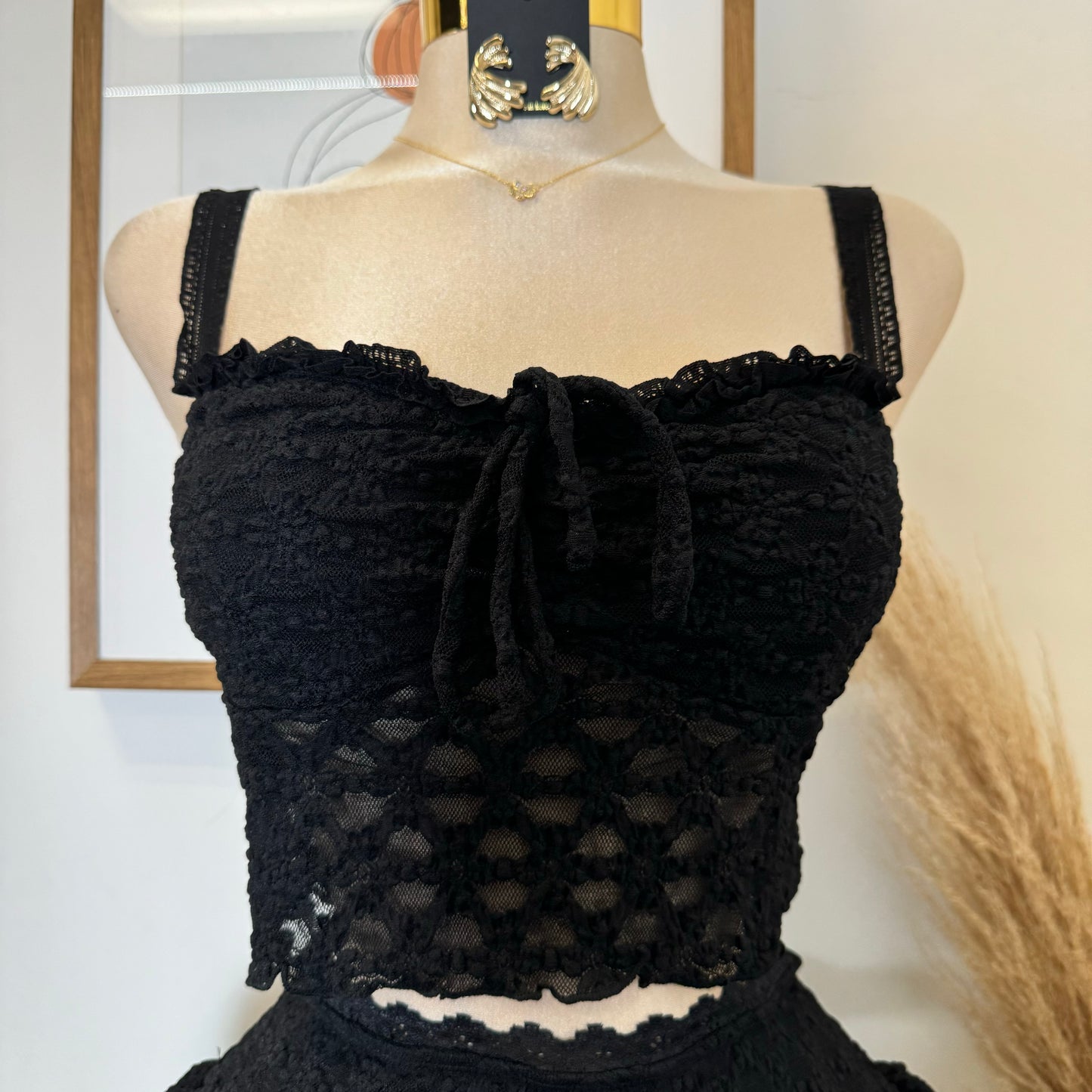 Bonita Lace Flare Skirt Set-Black