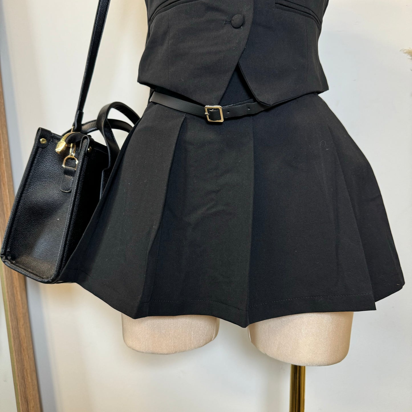 Roberta Belt Pleated Mini Skort-Black