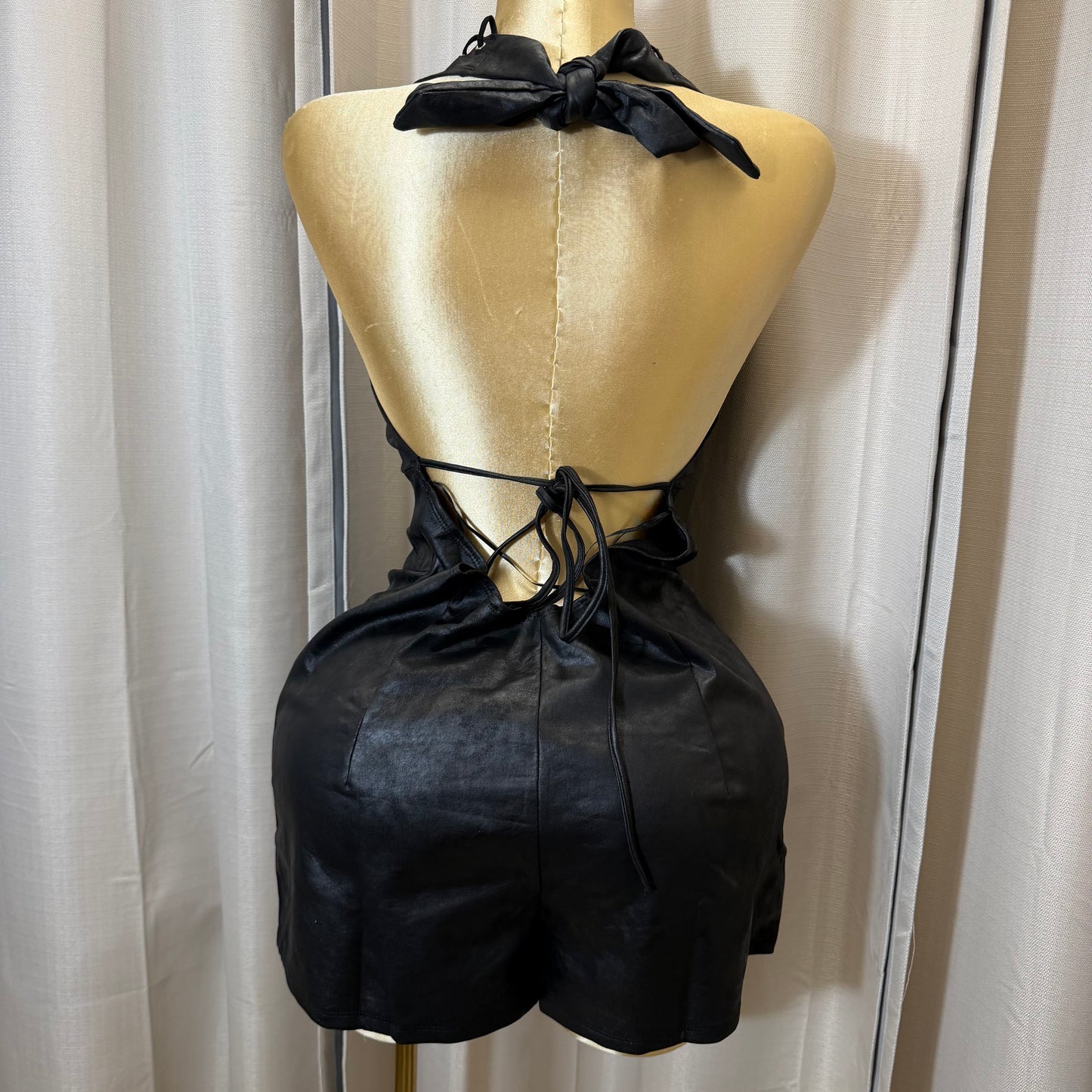 PL-suede Halter Romper-Black