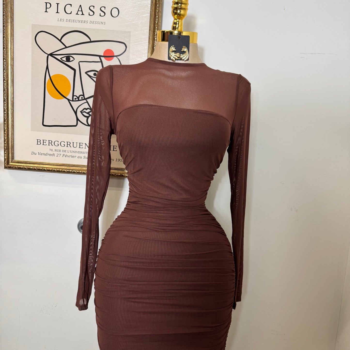 Round Neck Long Sleeve Ruching Midi Dress-Chocolate
