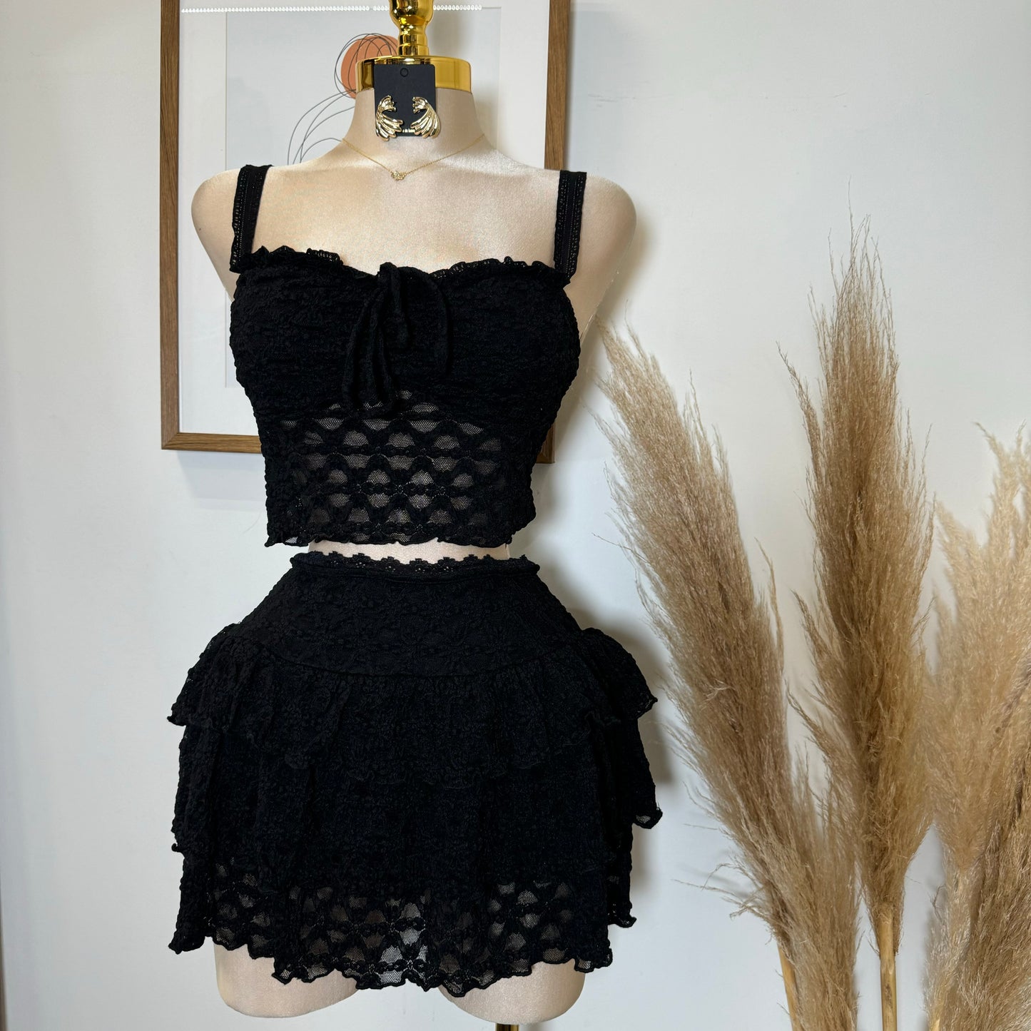 Bonita Lace Flare Skirt Set-Black