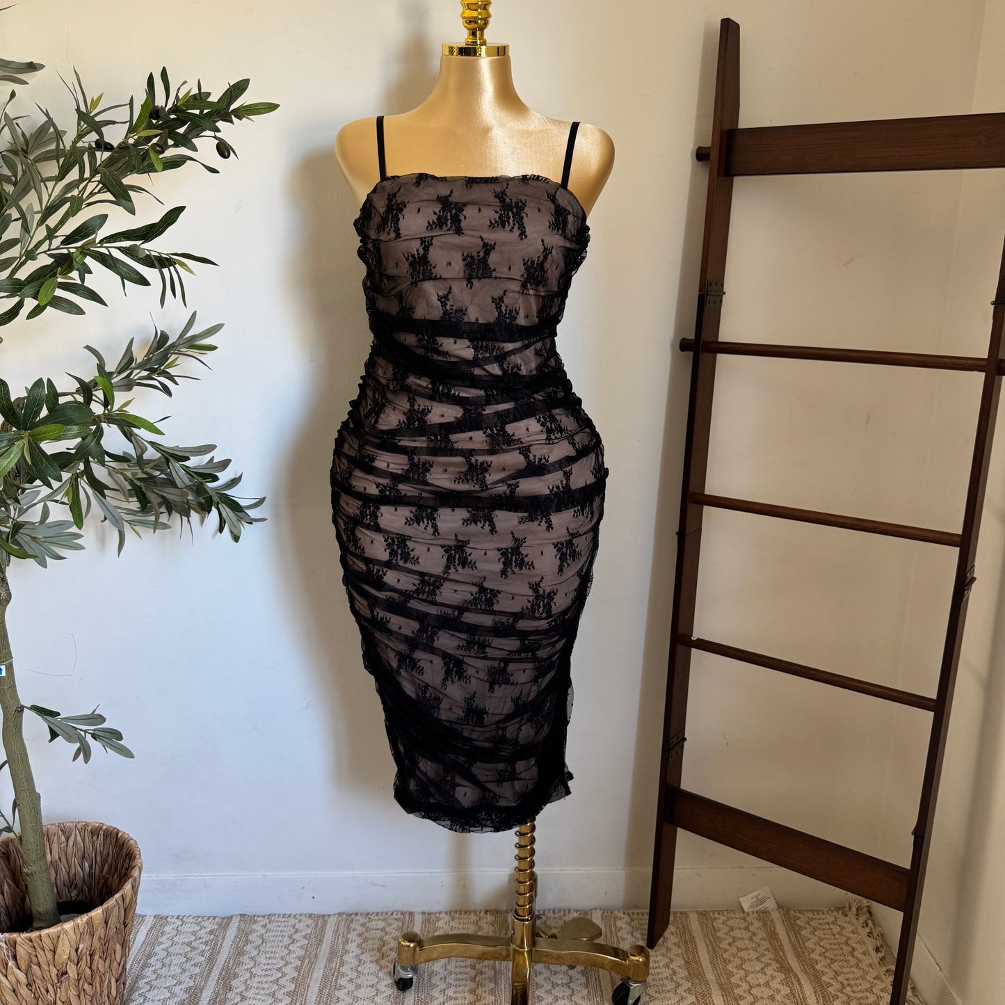 Lace Midi Dress Plus size -Black