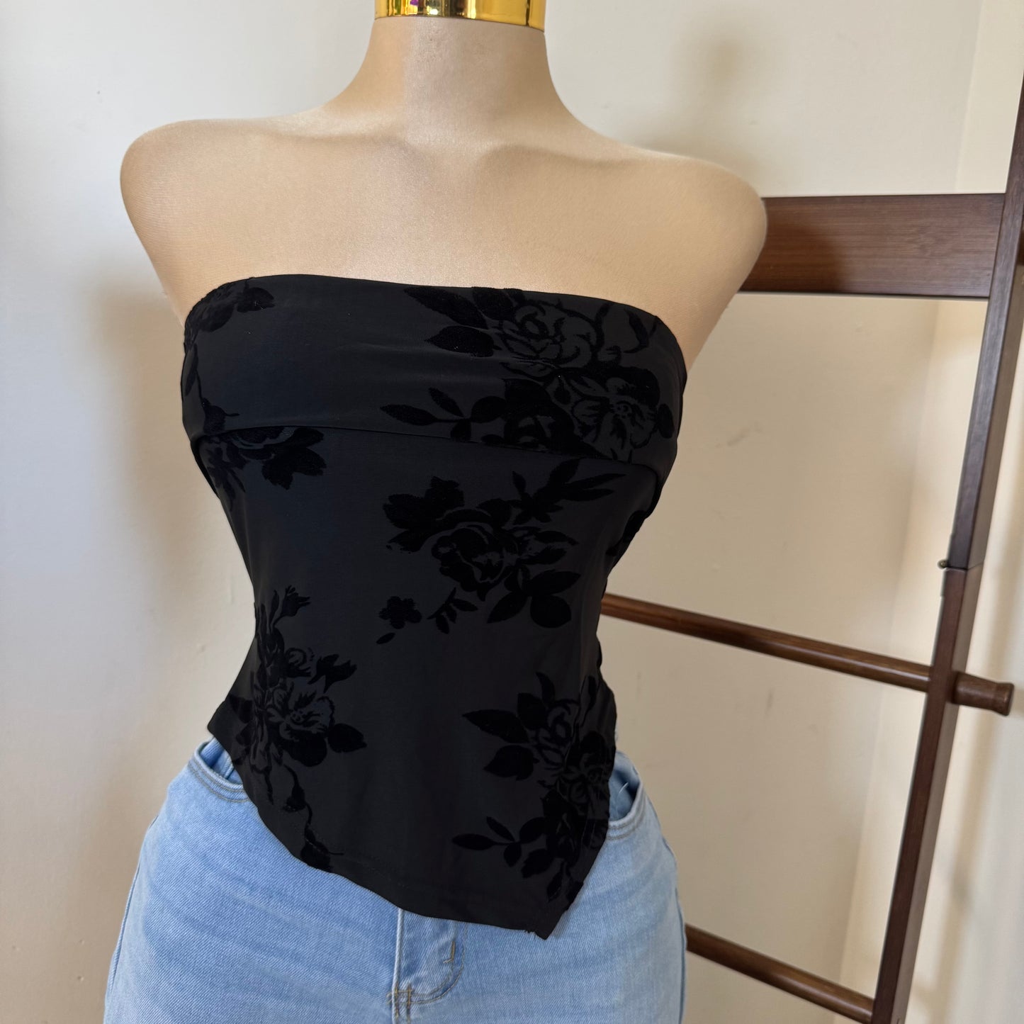 Tube Asymmetrical Hem Top -Black