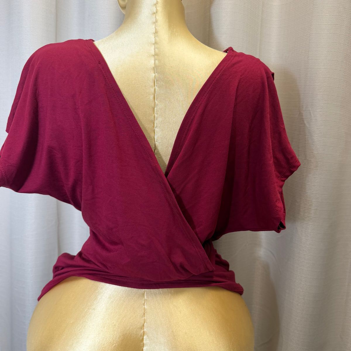 PL-V-Neck Top-Burgundy